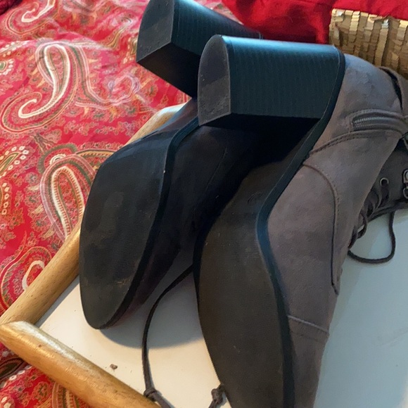 Gray lace up Report boot - Picture 10 of 10